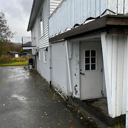 Hoda - Cozy With Free Parking * Leknes